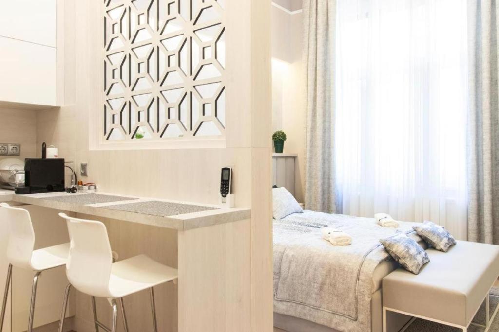 Revay 20 Suites By Corall Budapeste Exterior foto