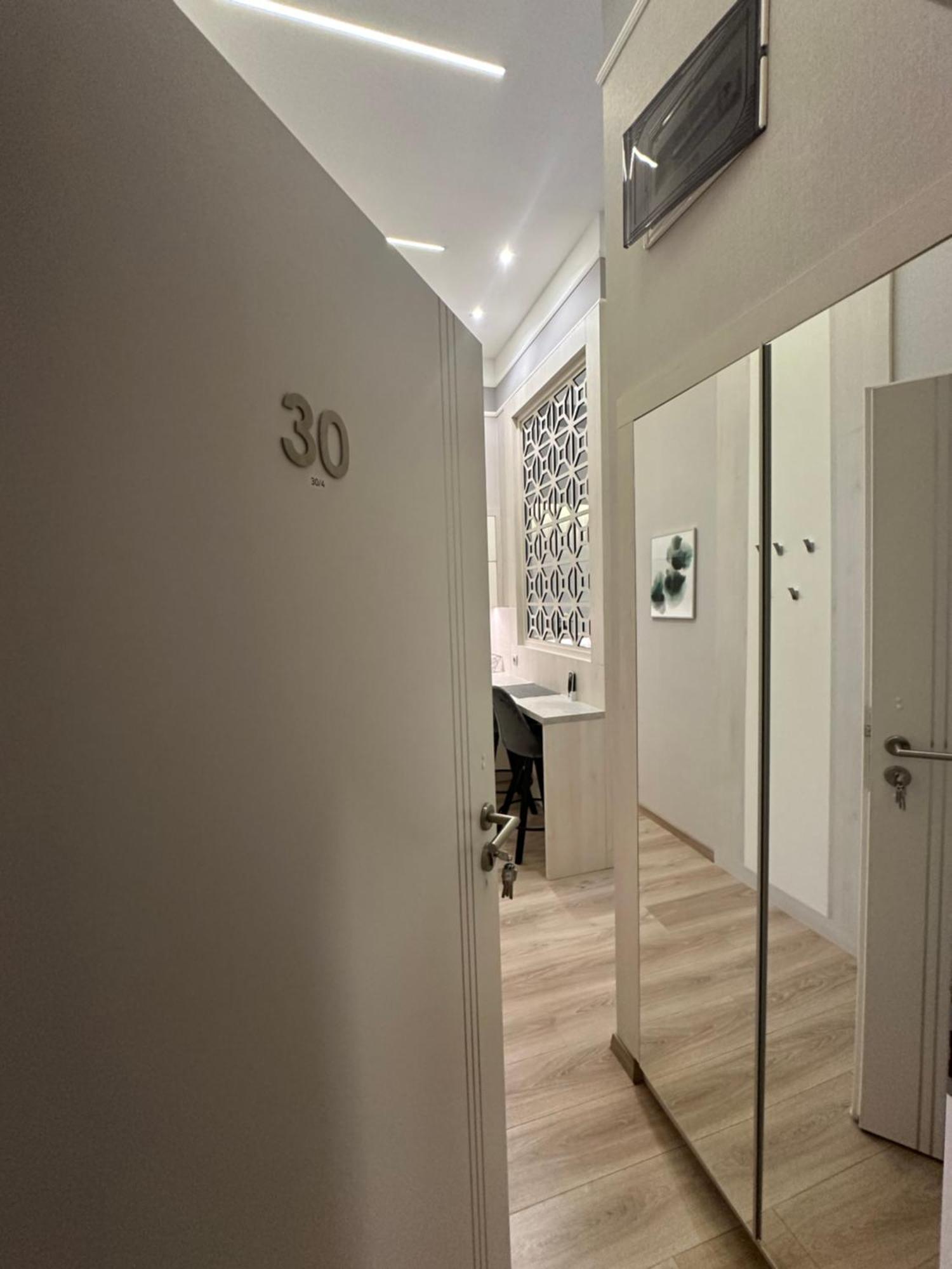 Revay 20 Suites By Corall Budapeste Exterior foto