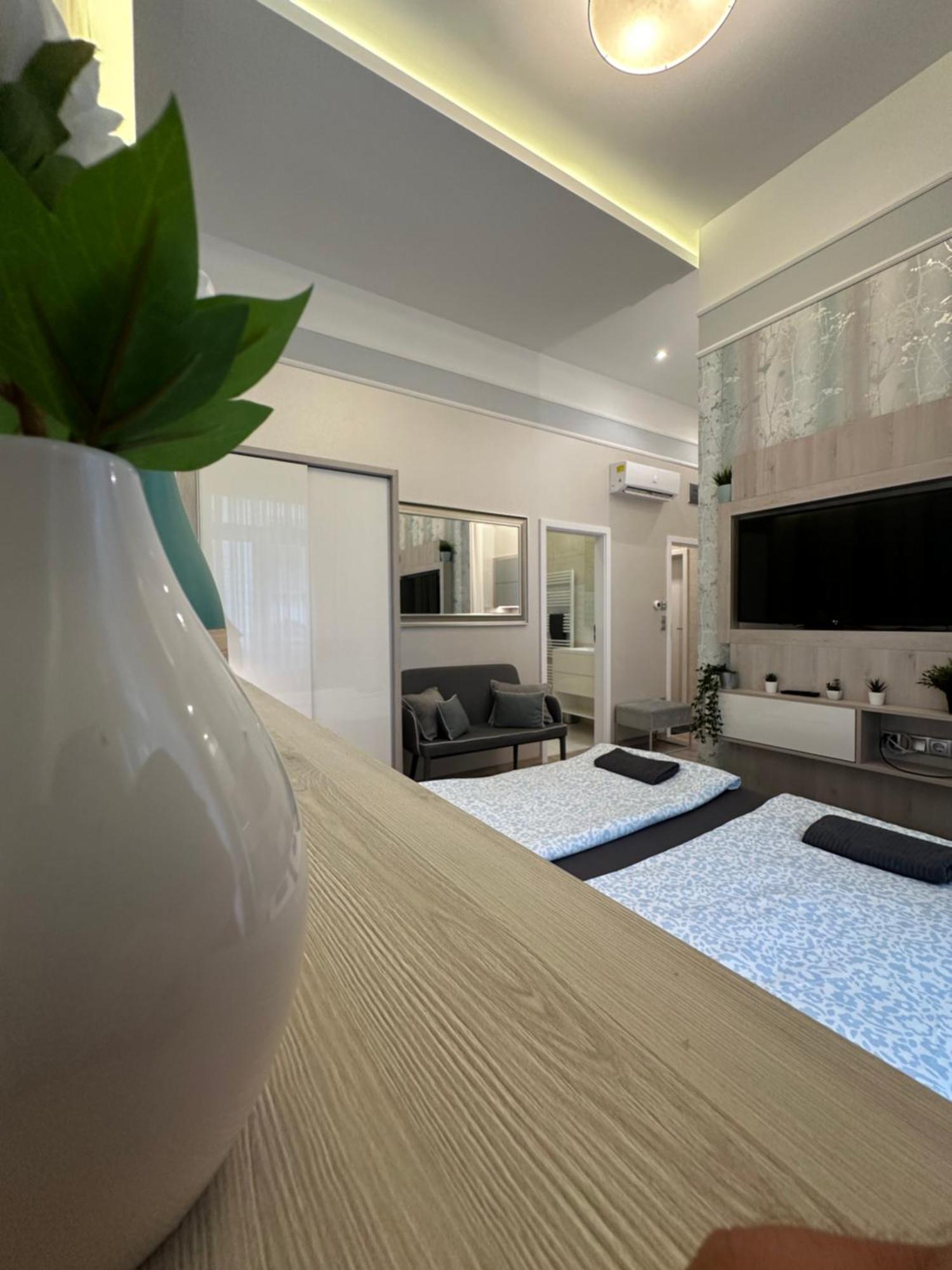 Revay 20 Suites By Corall Budapeste Exterior foto